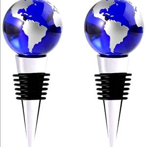 Set of 2 Glass World Wine/Bottle Stoppers